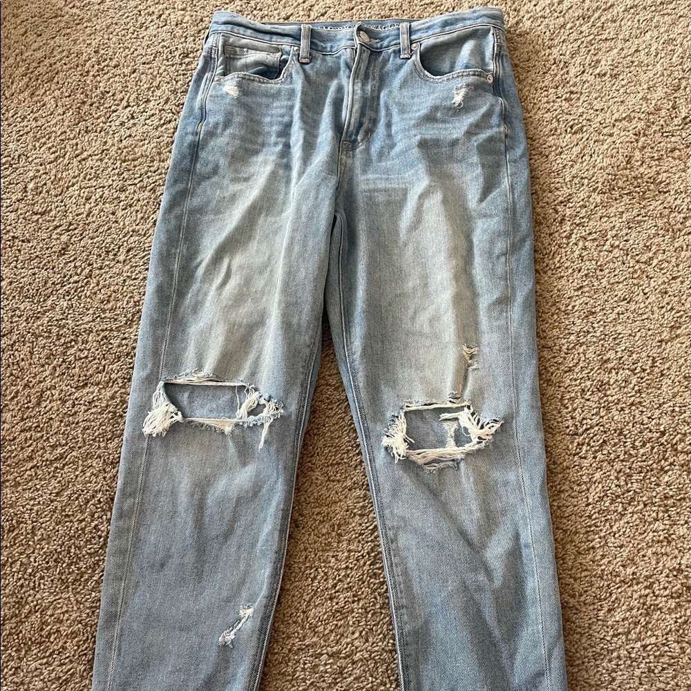 American Eagle mom jeans